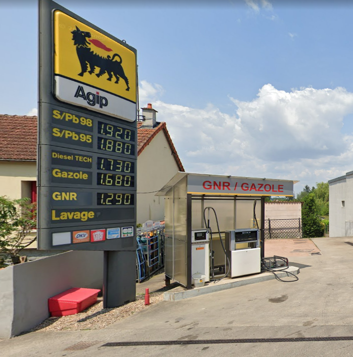 Station Cantat Nicole — Vue depuis la RN7